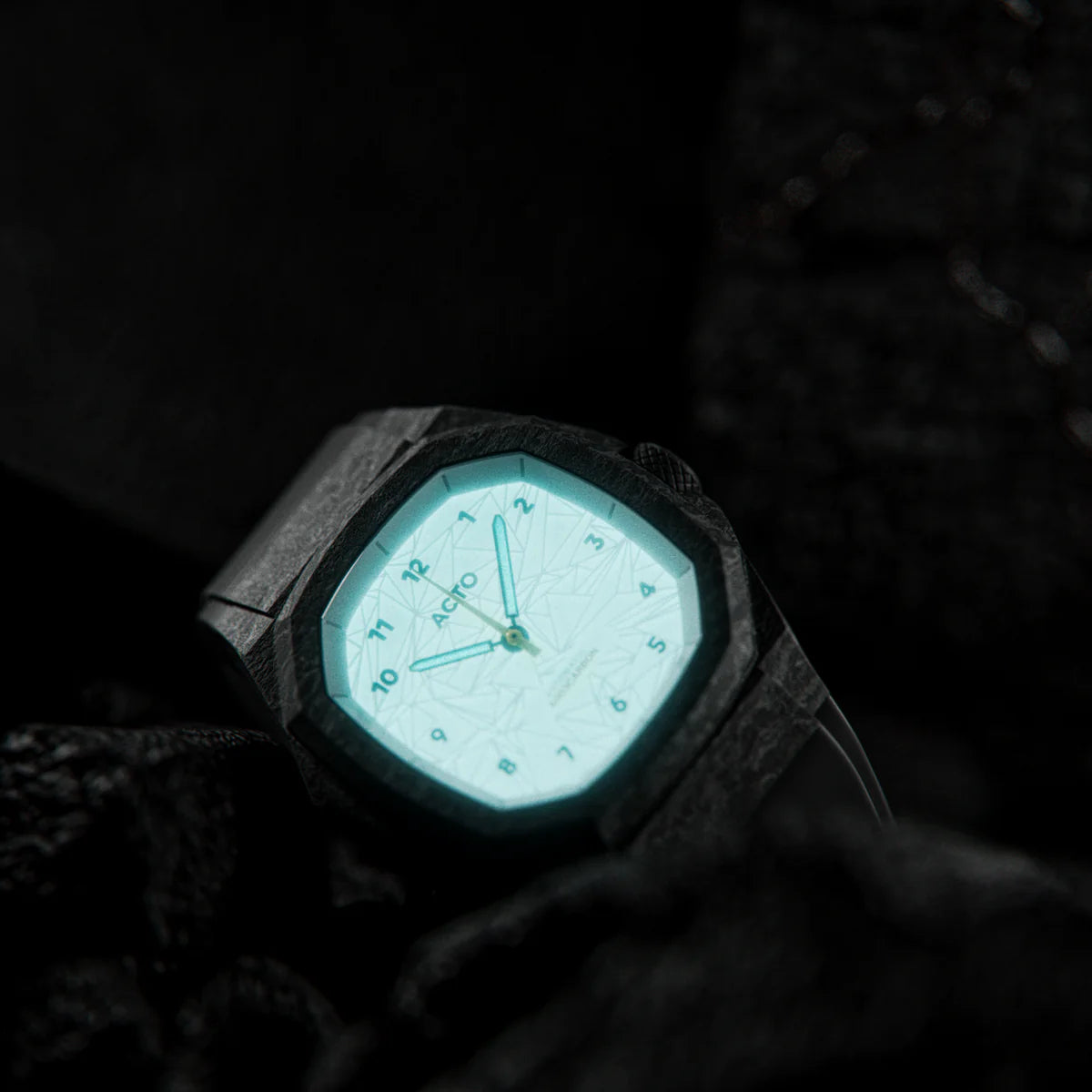 A003CARBON BLACK - BY ERICH SHIBATA