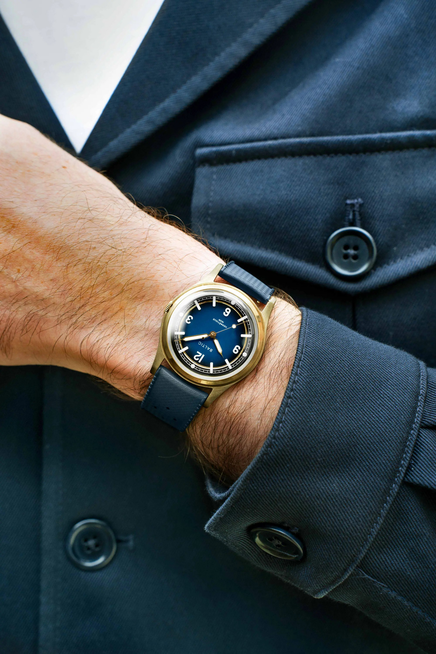 Hermétique Tourer Bronze Blue