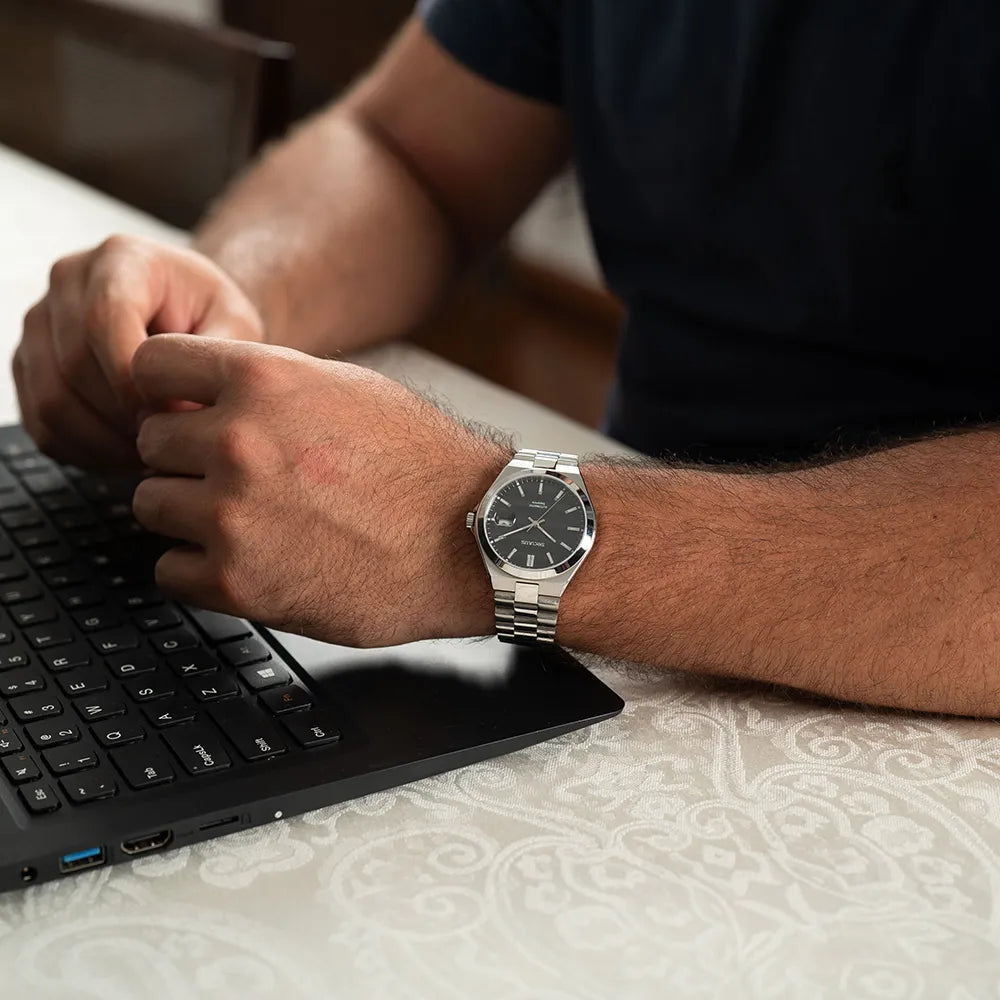 Automatic Men's Watch Transparent Background Black Display