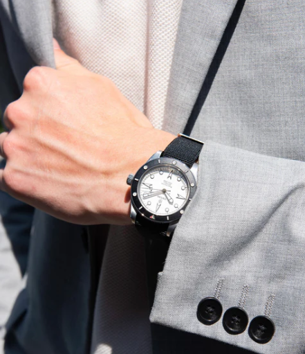 Black Ice - Black FKM Rubber - 39mm