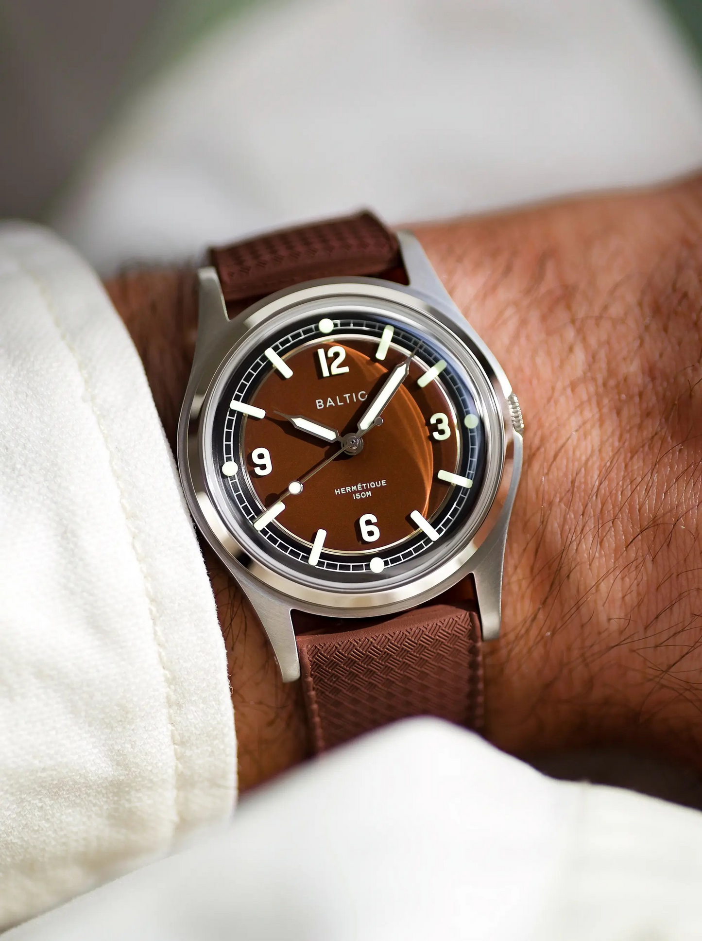 Hermétique Tourer Brown