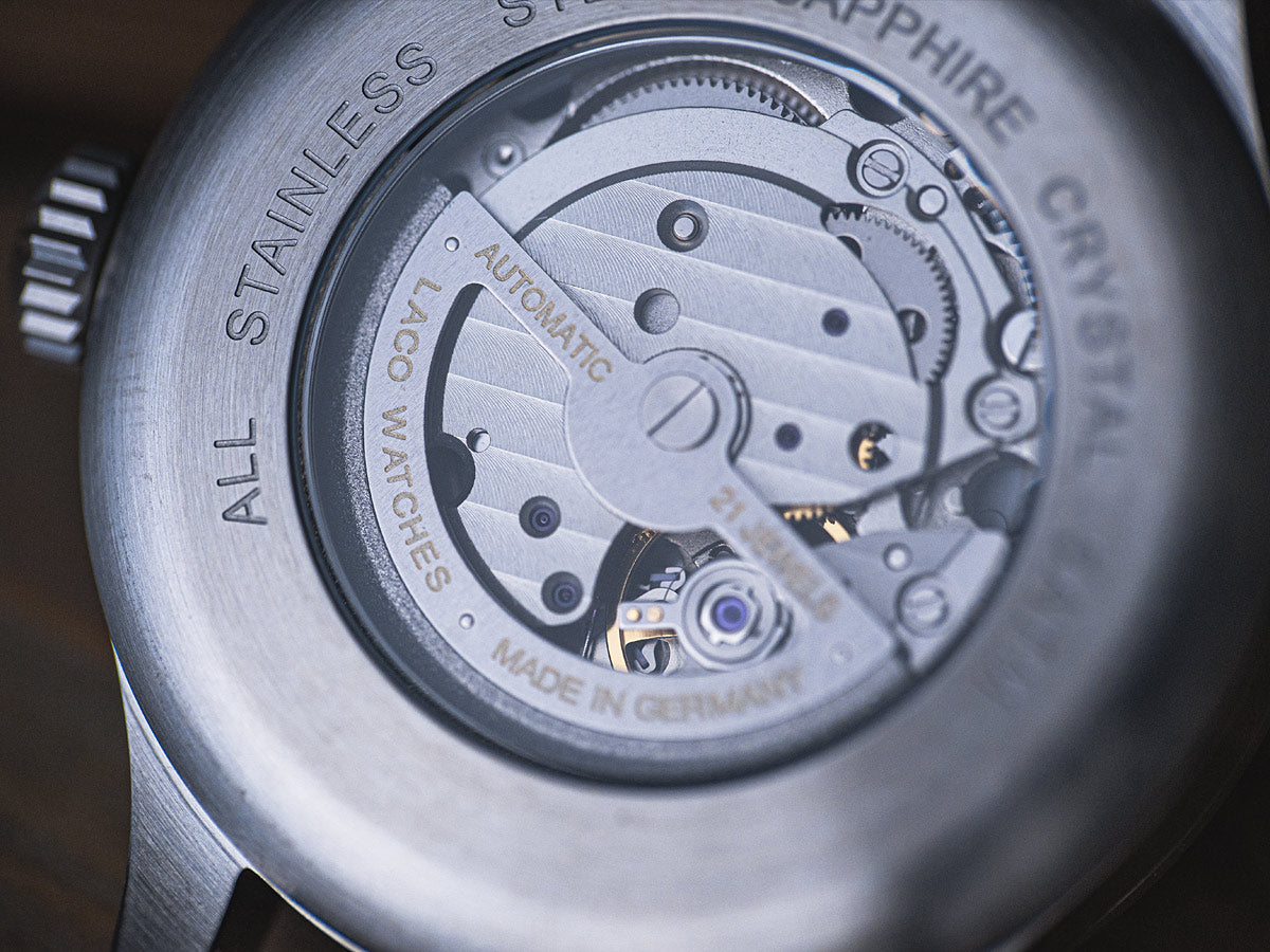 Navy Watches Valencia 42