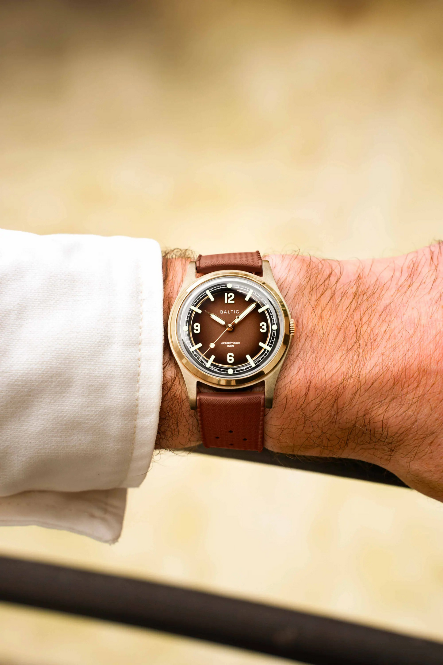 Hermétique Tourer Bronze Brown